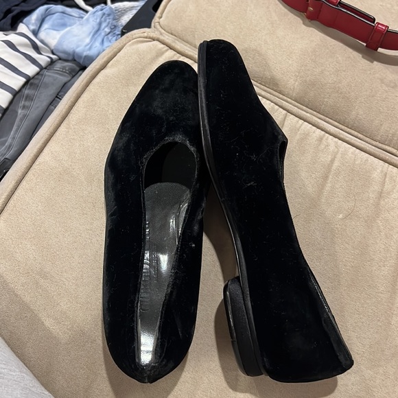 Slide on - Picture 2 of 3